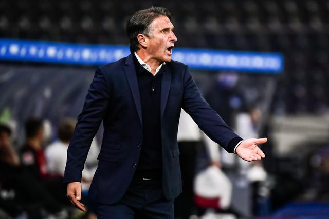 上海千名退休老人最盼三件事