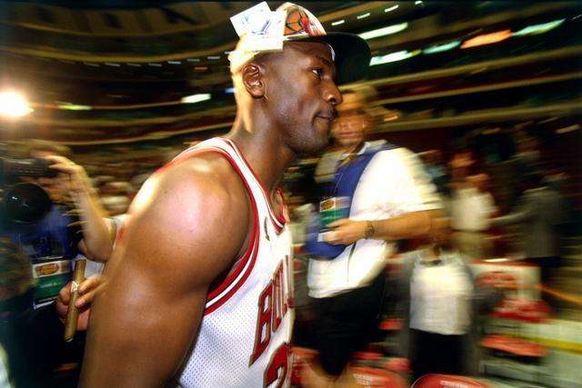 BLACKPINK四位成员就十周年风波分别致歉